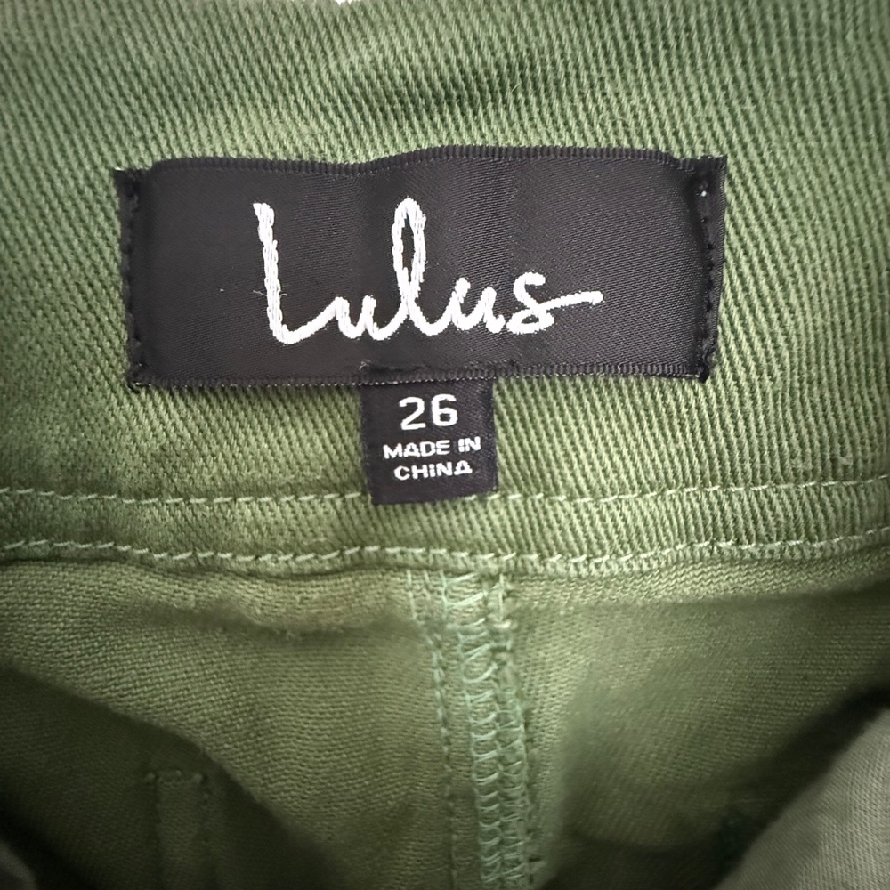 Lulus Olive Green Paperbag Tie Waist Cropped Pants Size 26 High Rise - Picture 4 of 11